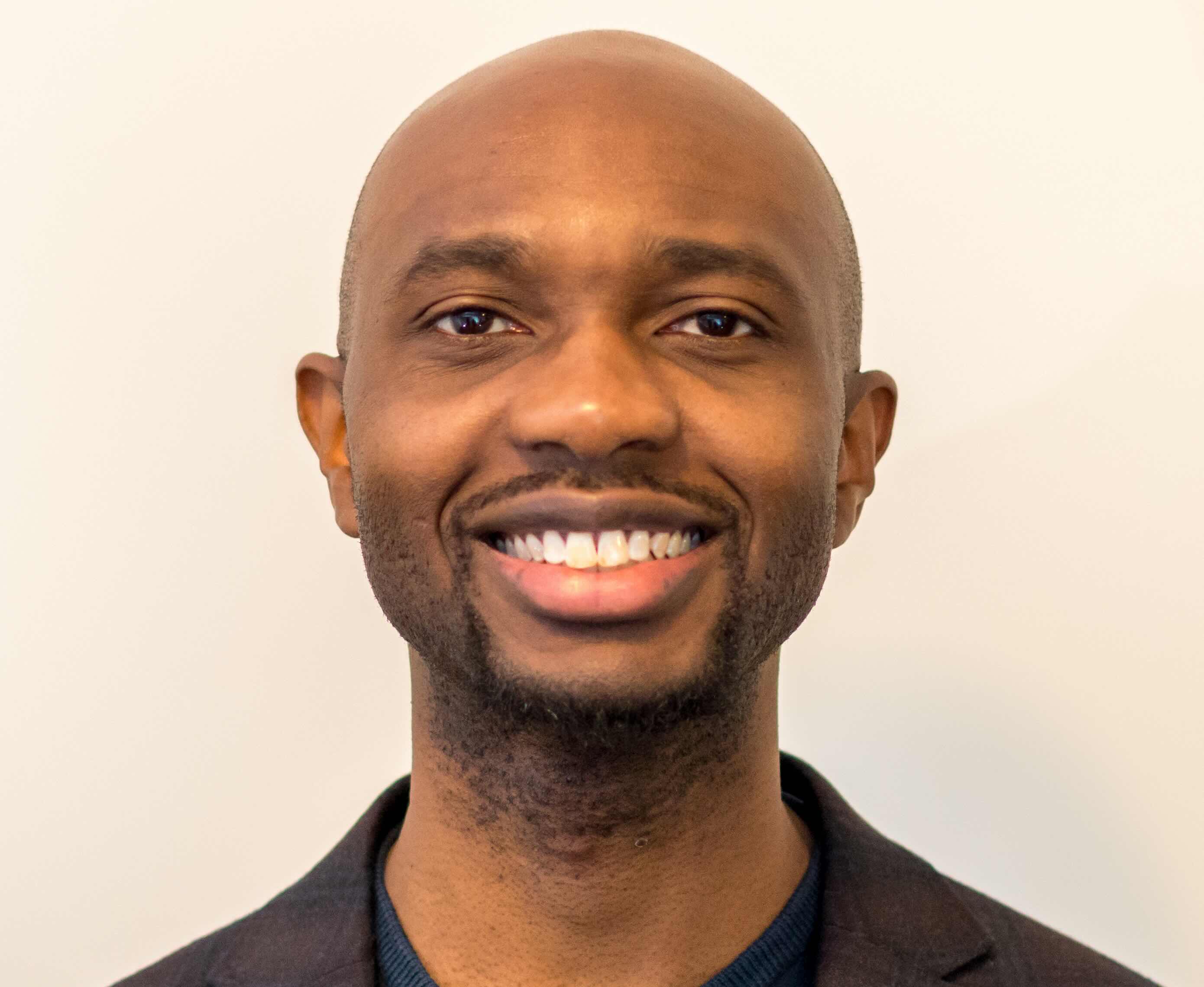 Matthew Thomas headshot